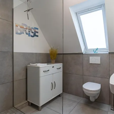 Haus Rueckenwind 2 Rueckenwind - Dorf Apartmán Böhl